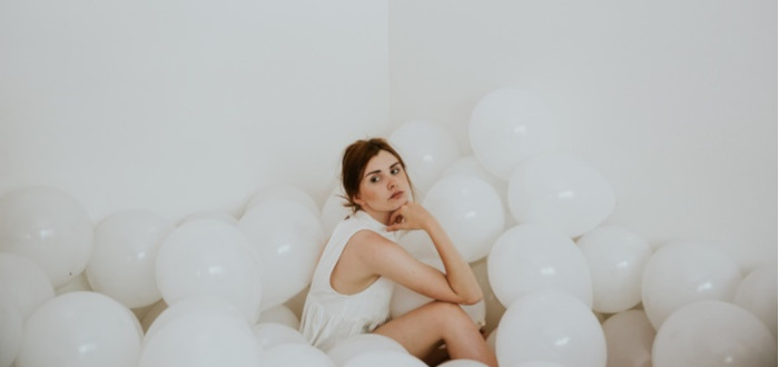 Soñar con Vestido Blanco globos