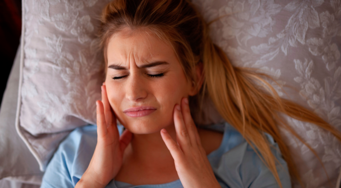 El bruxismo durante el sueño: ¿Cómo dejar de apretar los dientes por la noche? Bruxismo durante el sueño