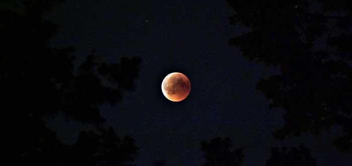 Colores y aspectos inusuales de la luna en los sueños