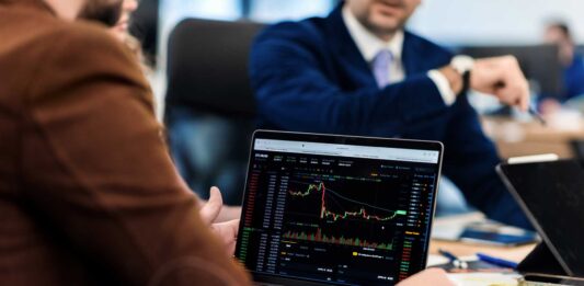 Qué pasa con tu dinero cuando te vas a dormir invertir-en-etf