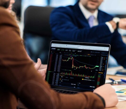 Qué pasa con tu dinero cuando te vas a dormir invertir-en-etf